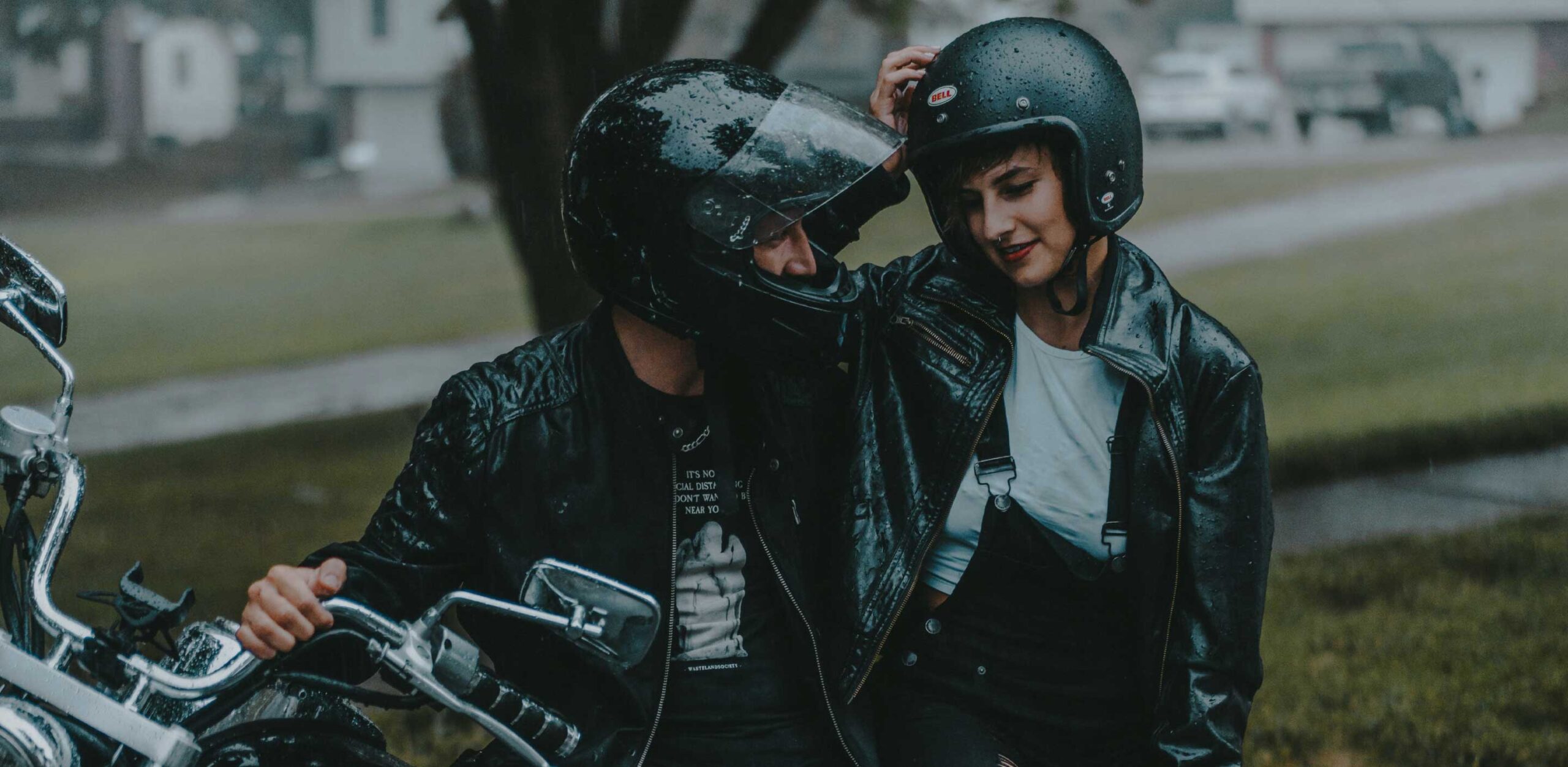 Why Every Man Needs a Classic Cafe Racer Jacket in His Wardrobe - Tressano